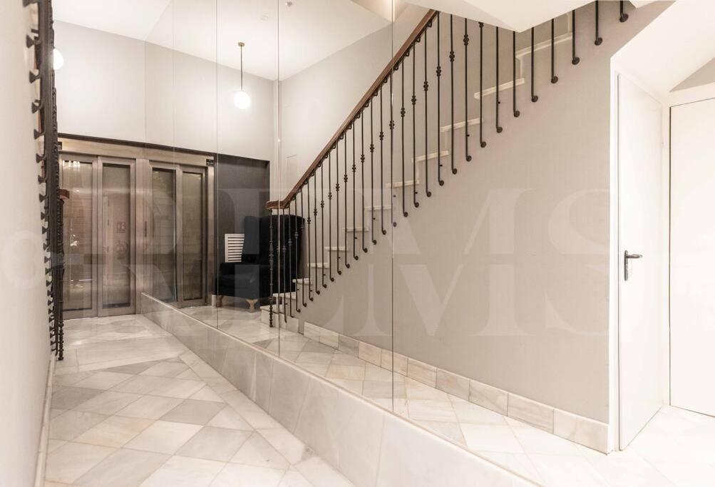 Contemporary Loft In The Historic City Center By Rems Málaga Dış mekan fotoğraf